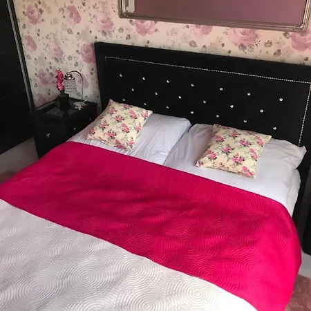 Apartament Glamour Apartman *
